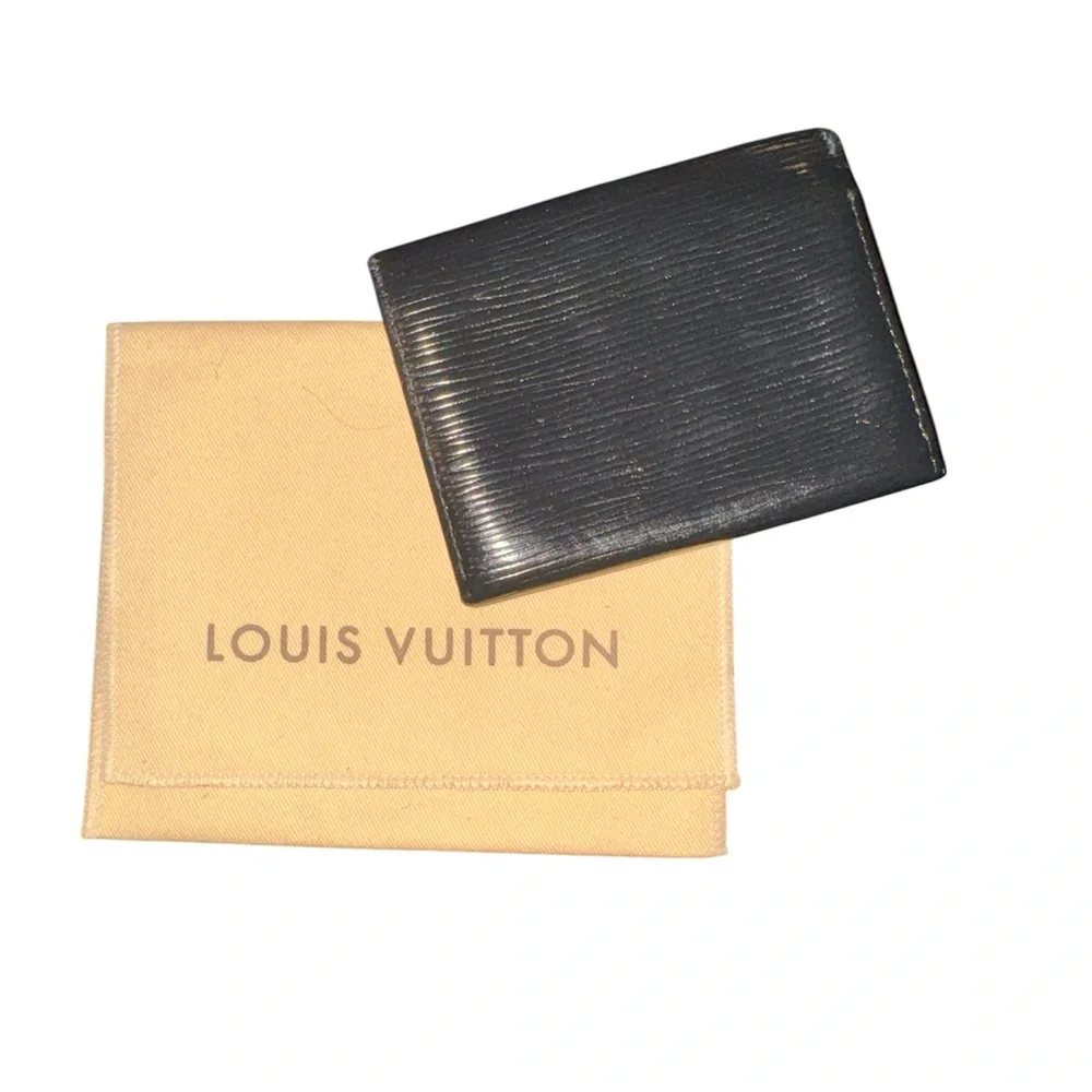 Louis Vuitton Epi Enveloppe Carte de Visite Card Case W/ Dusty